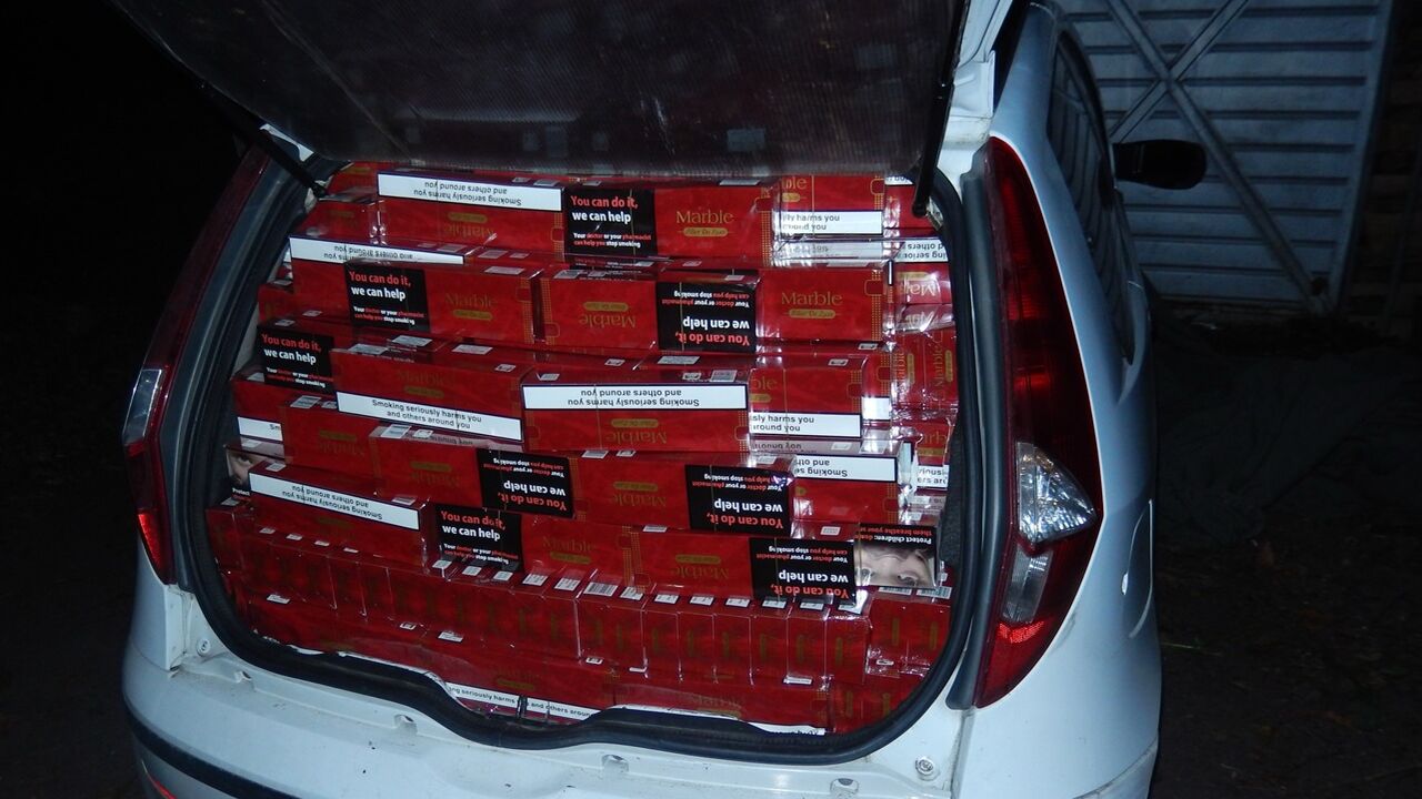 auto, cigarete