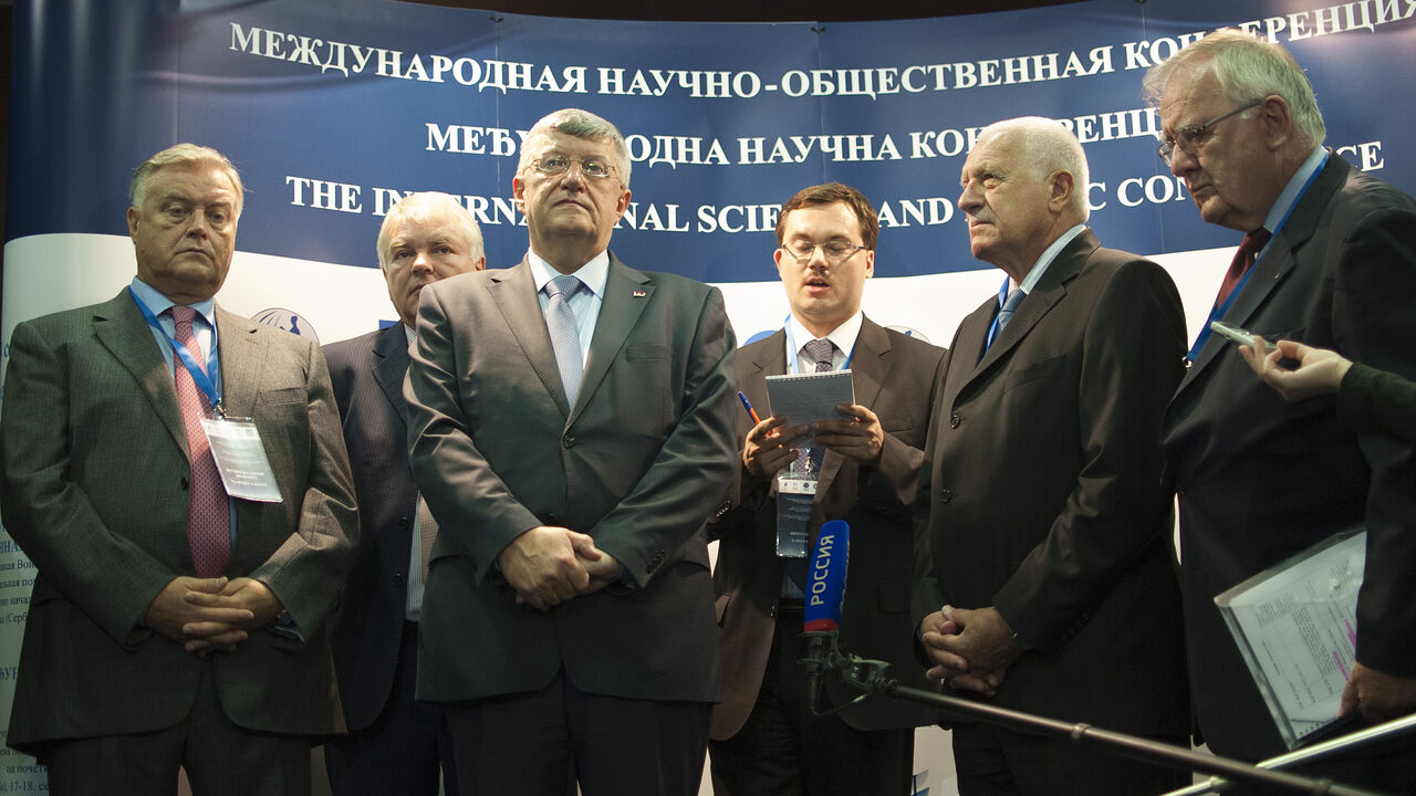 konferencija, meškov, jakunjin