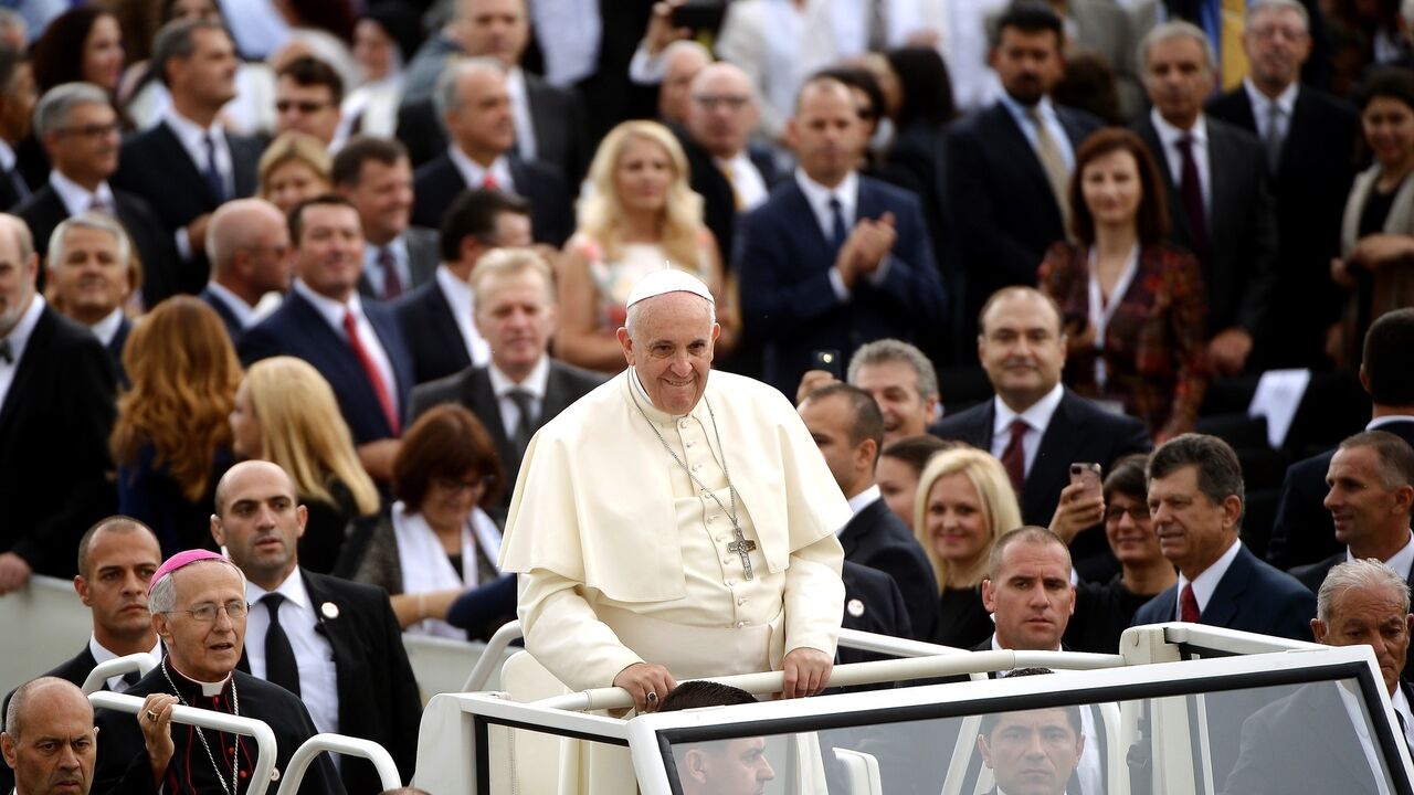 Papa Francisko u poseti Albaniji