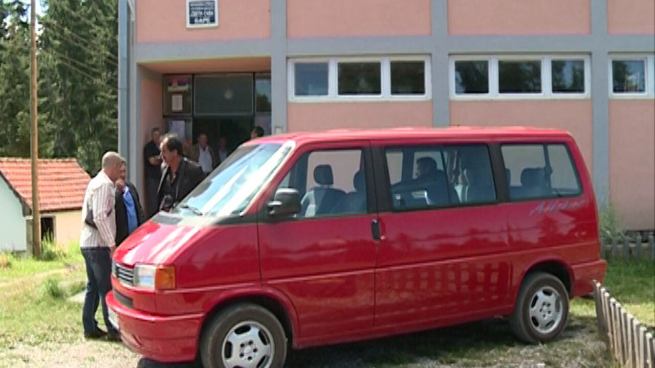 poklon osnovnoj školi u Sjenici