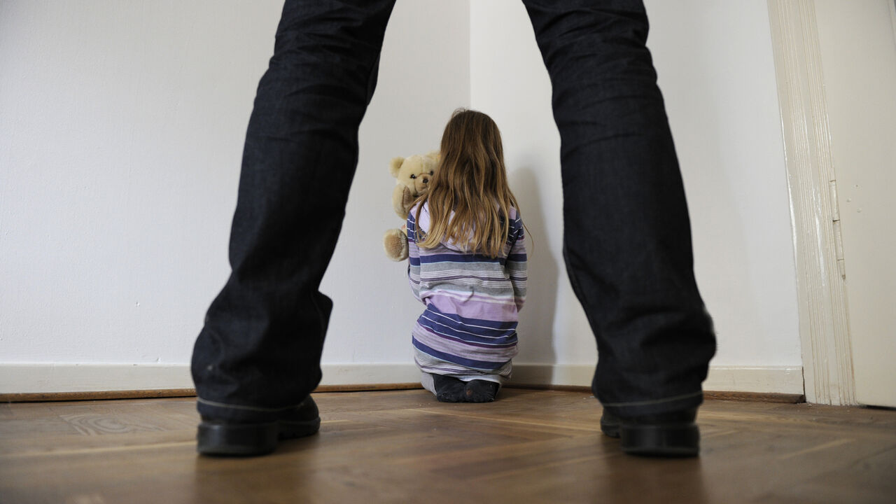 napad pedofila na devojčicu