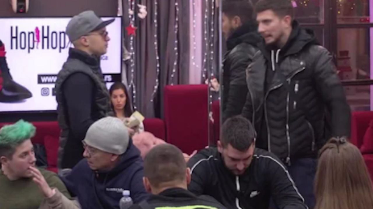 Stefan Mihić, Stefan Karić