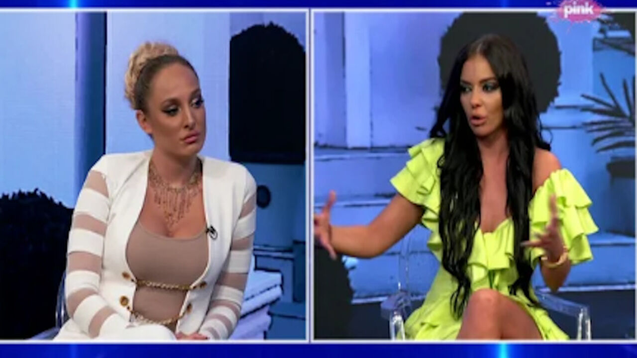 Luna Đogani, Jelena Pešić