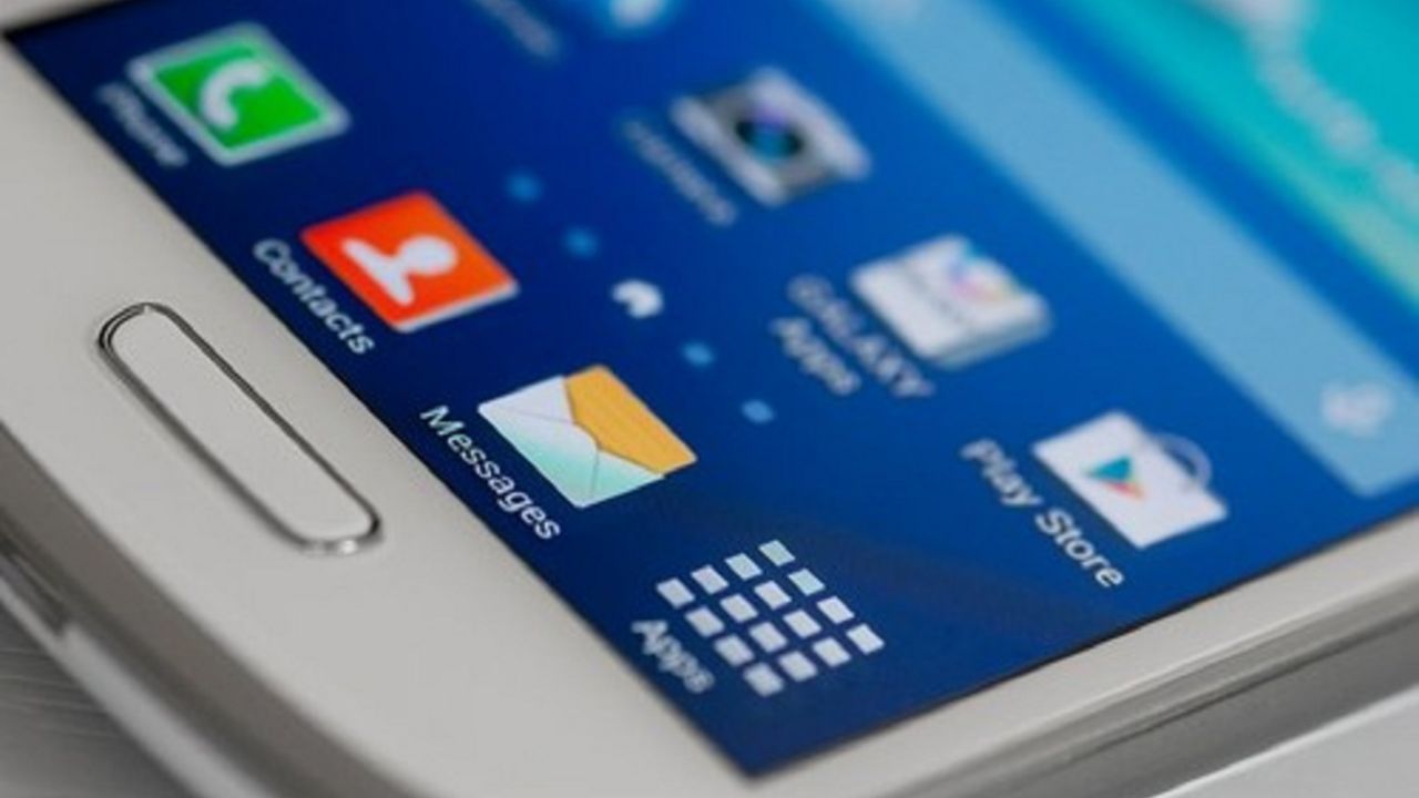 mobilni telefon