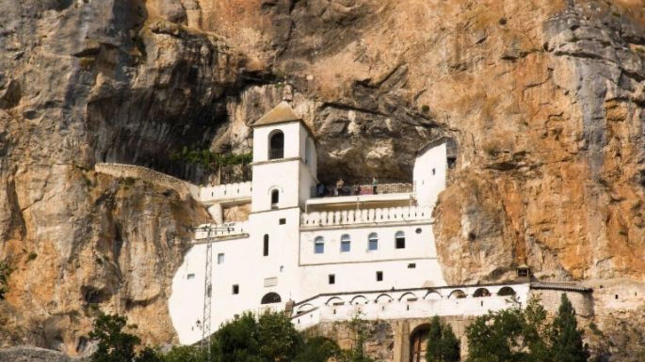 Manastir Ostrog