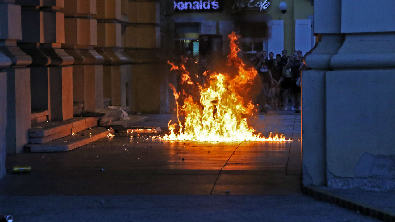 Gradska kuća, NS