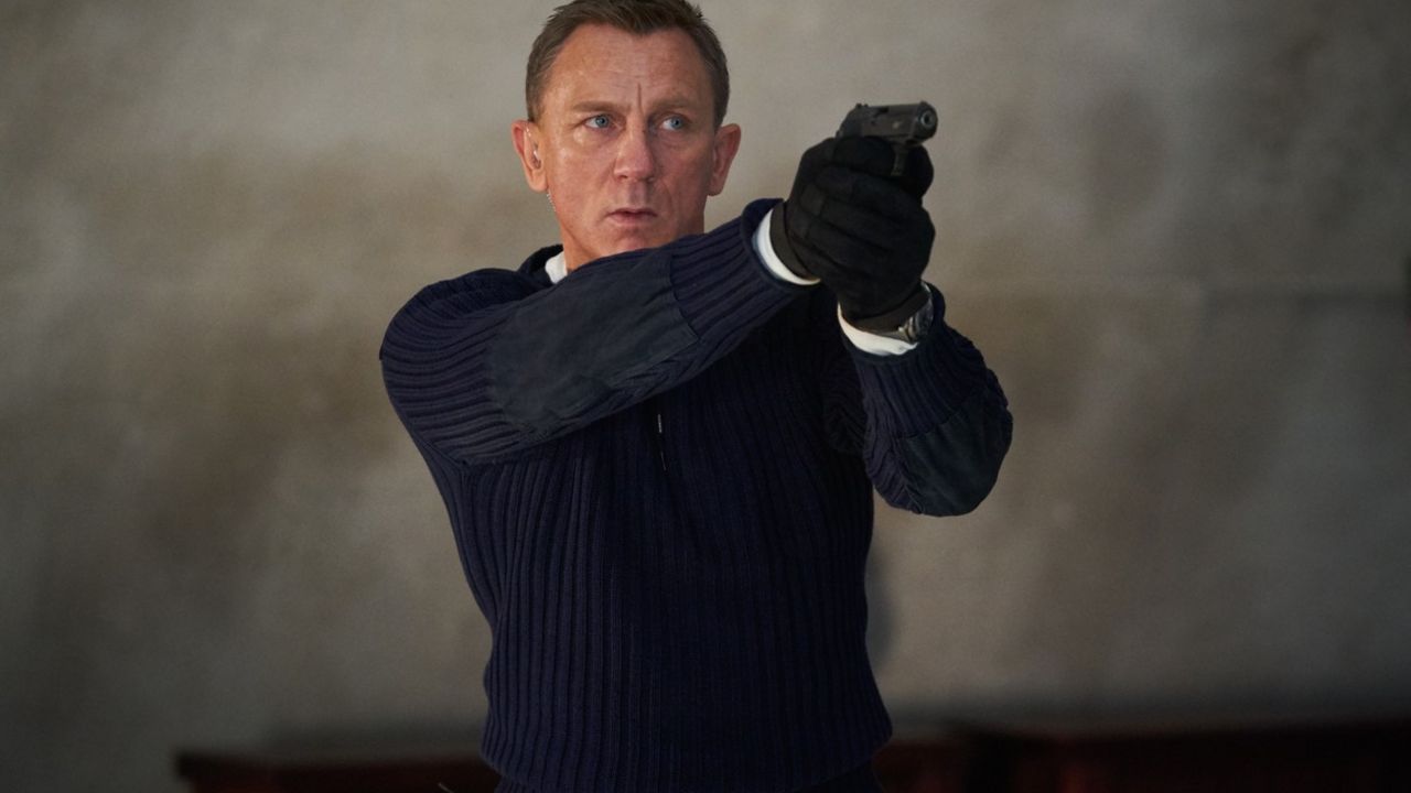 Džejms Bond