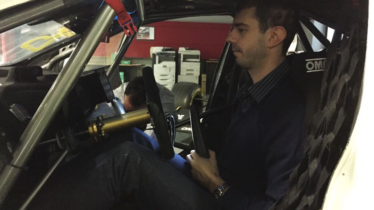 Nova sezona, Dušan Borković u automobilu Honde