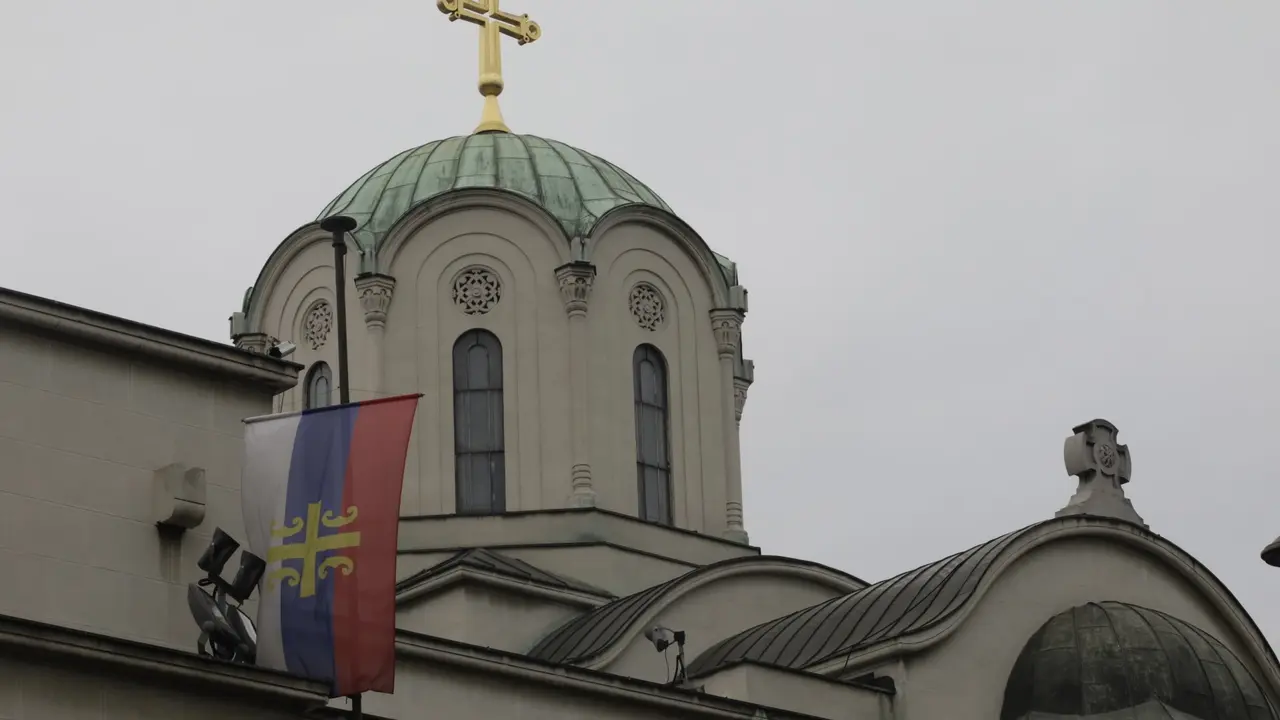 zastava na pola koplja