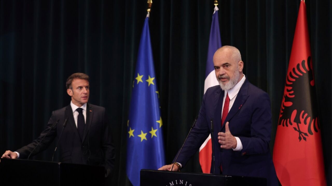 Emanuel Makron, Edi Rama