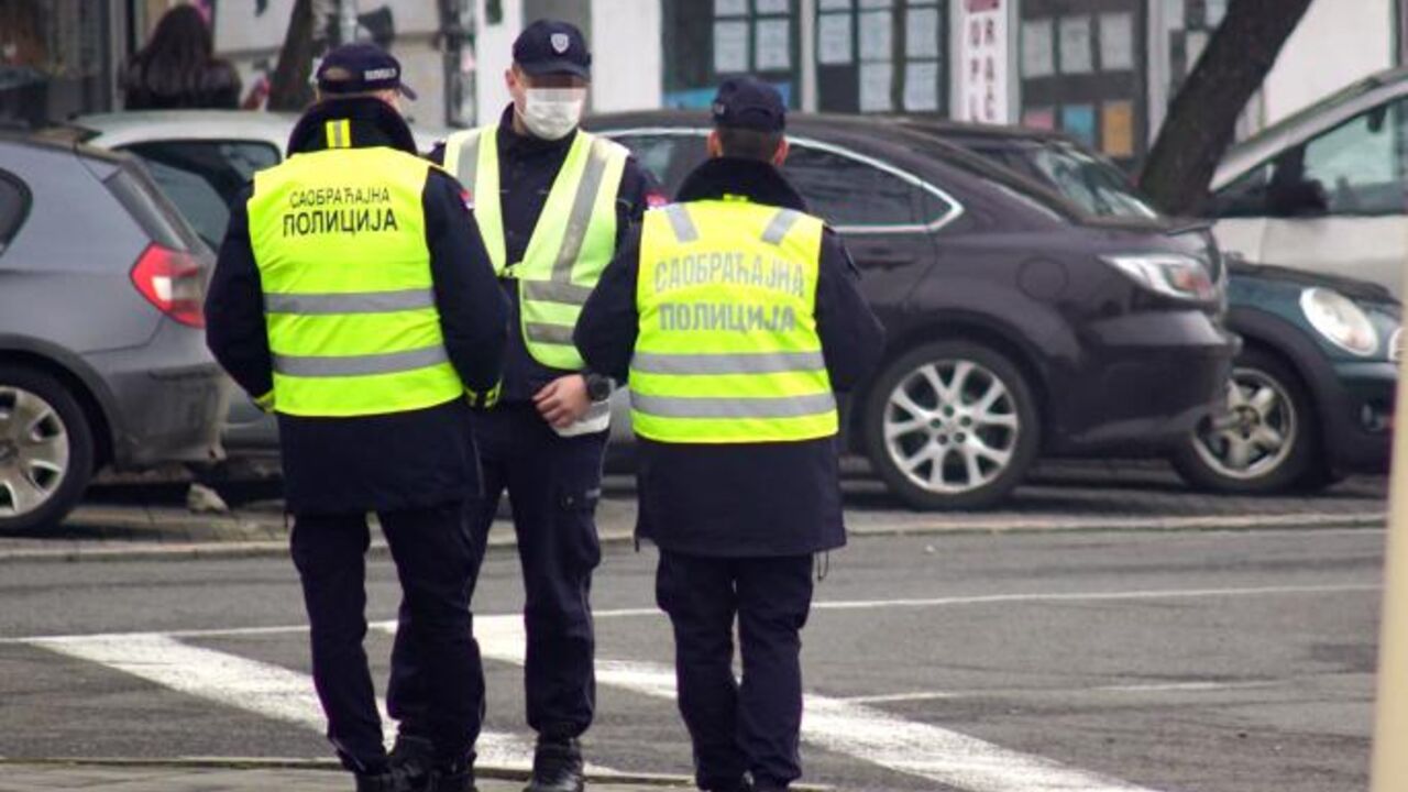 policija