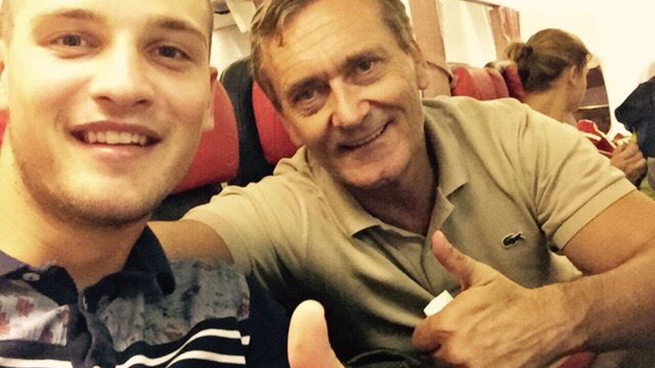 Selfi Predraga Rajkovića i Zorana Stojadinovića u avionu