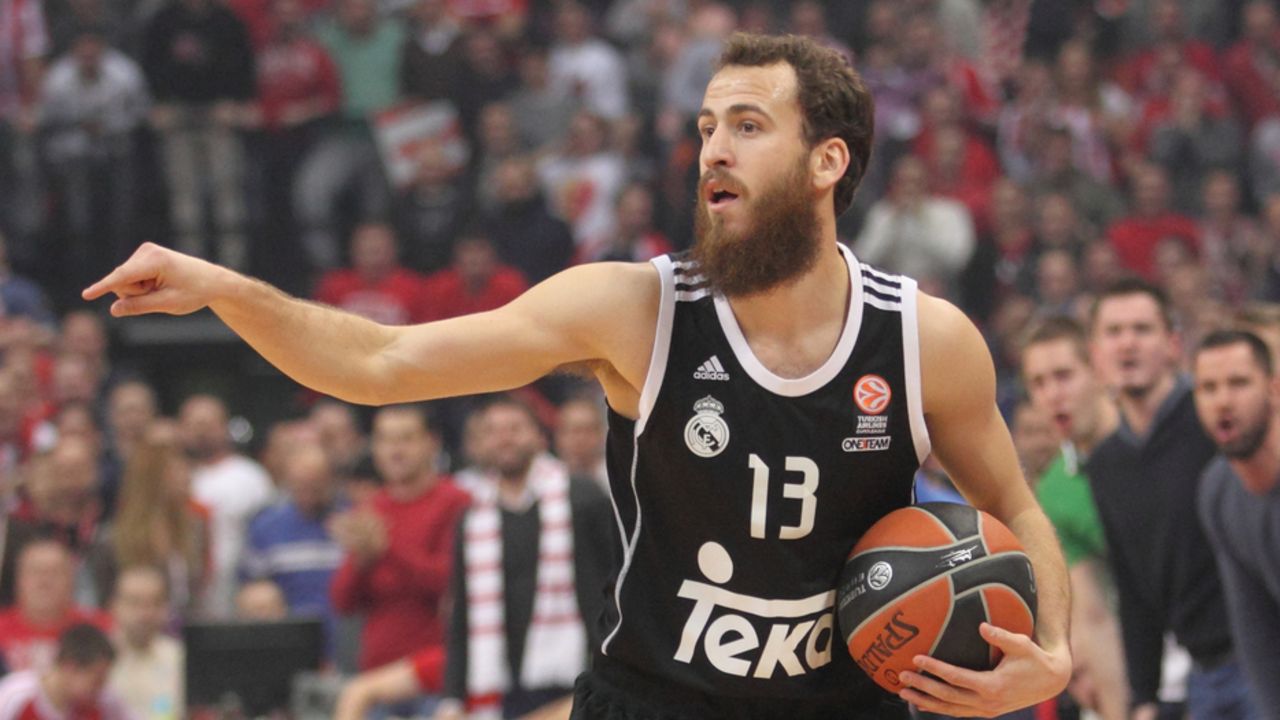 Serhio Rodrigez u meču Top 16 faze Evrolige protiv Crvene zvezde