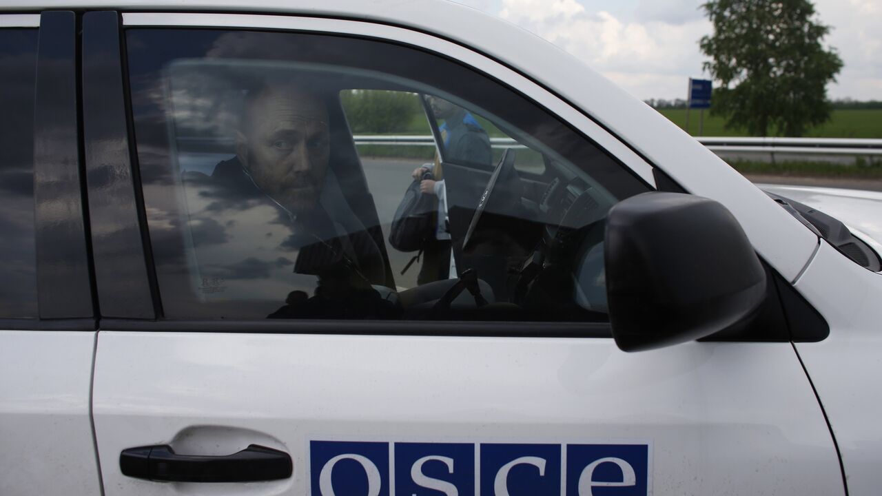 Ranije oslobođeni posmatrač OEBS