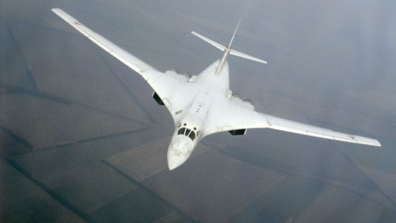 Supersonični strateški bombarder Rusije Tu-160