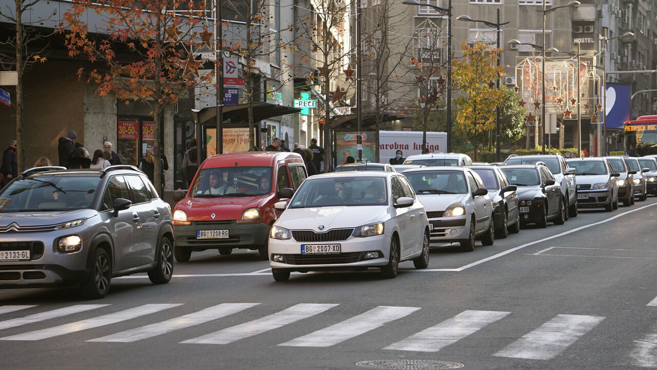 Gužva,-Saobraćaj 