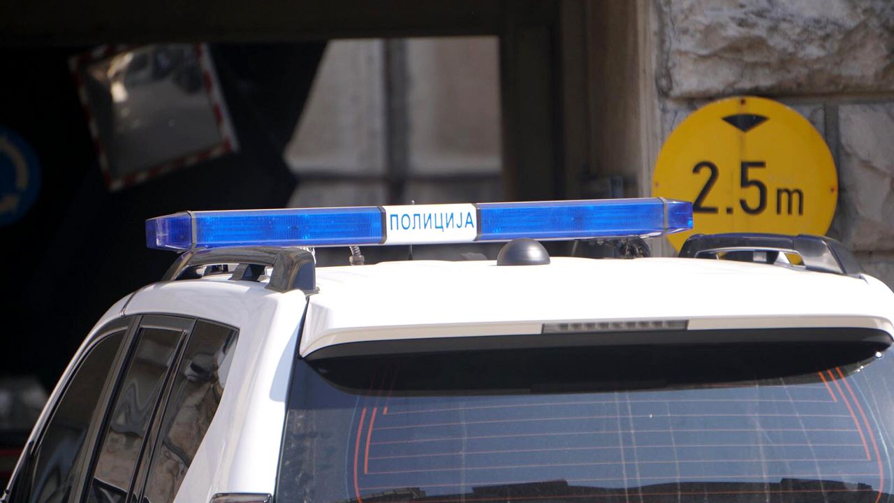policija
