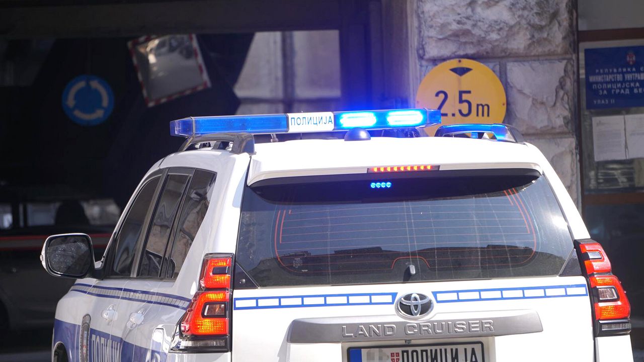 policija