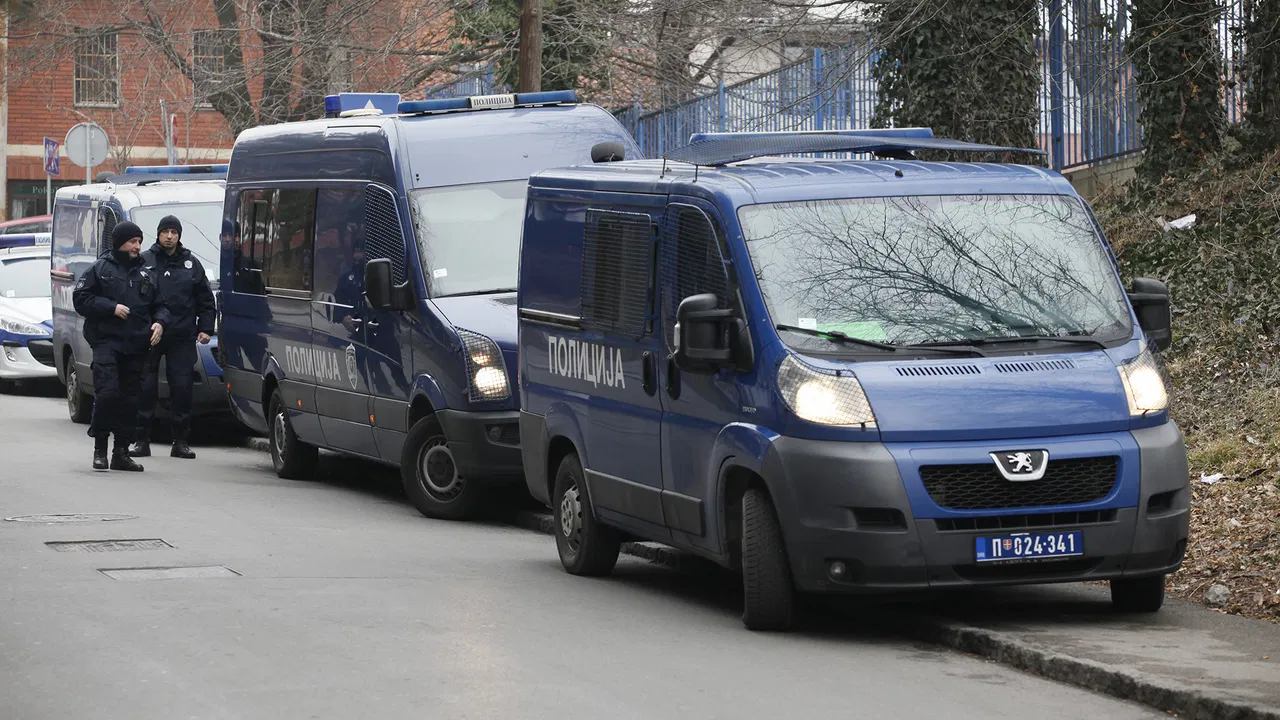 policija