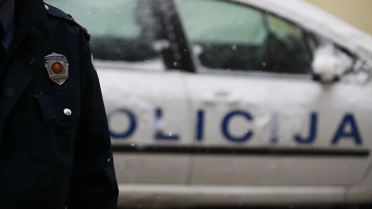 policija
