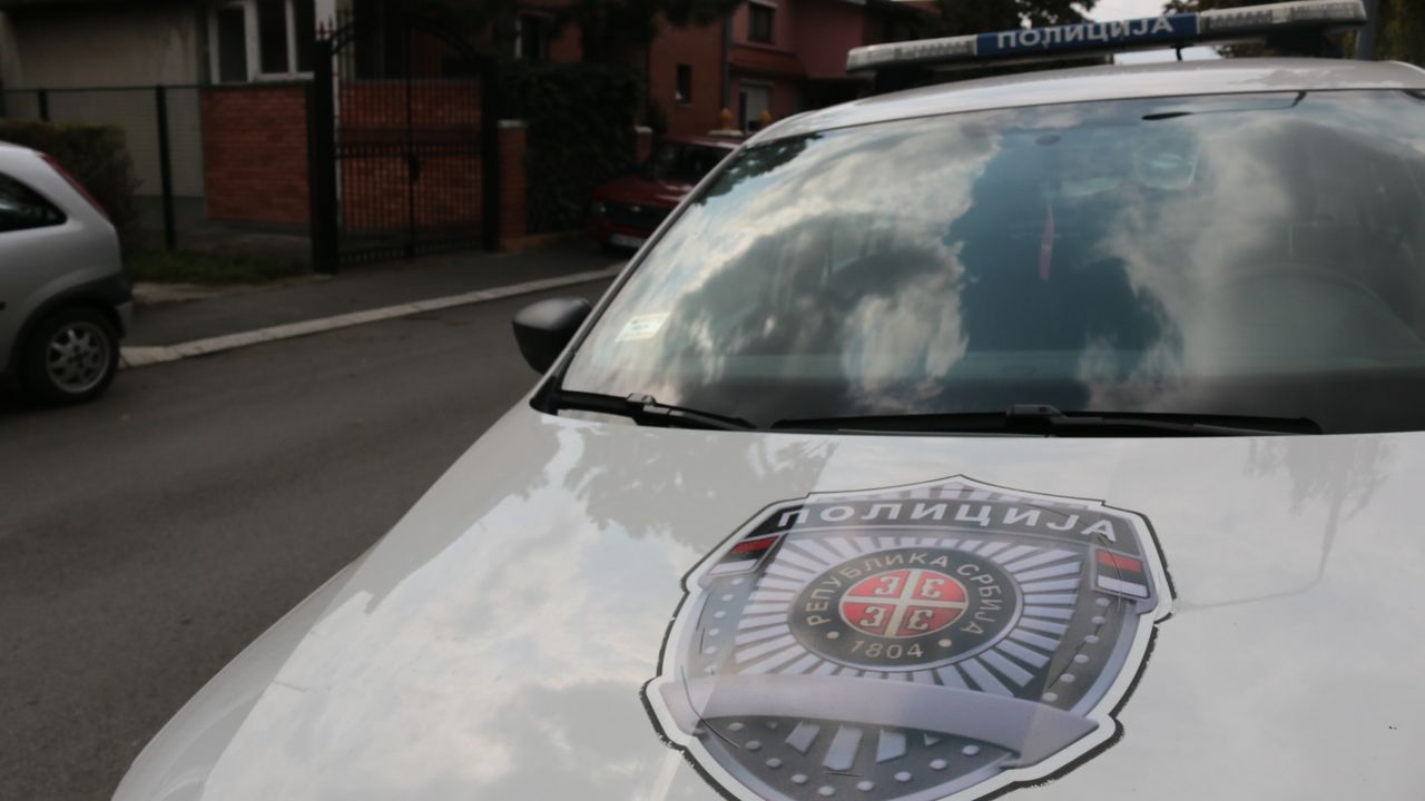 policija