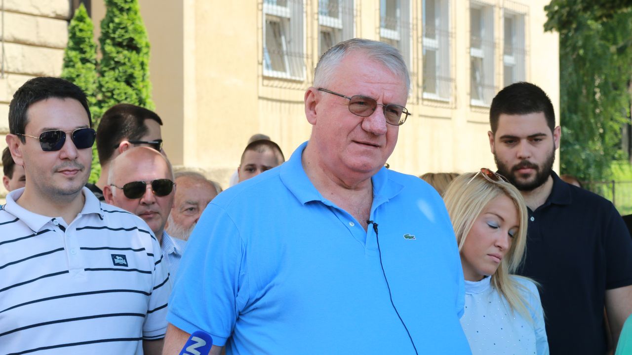 vojislav-seselj