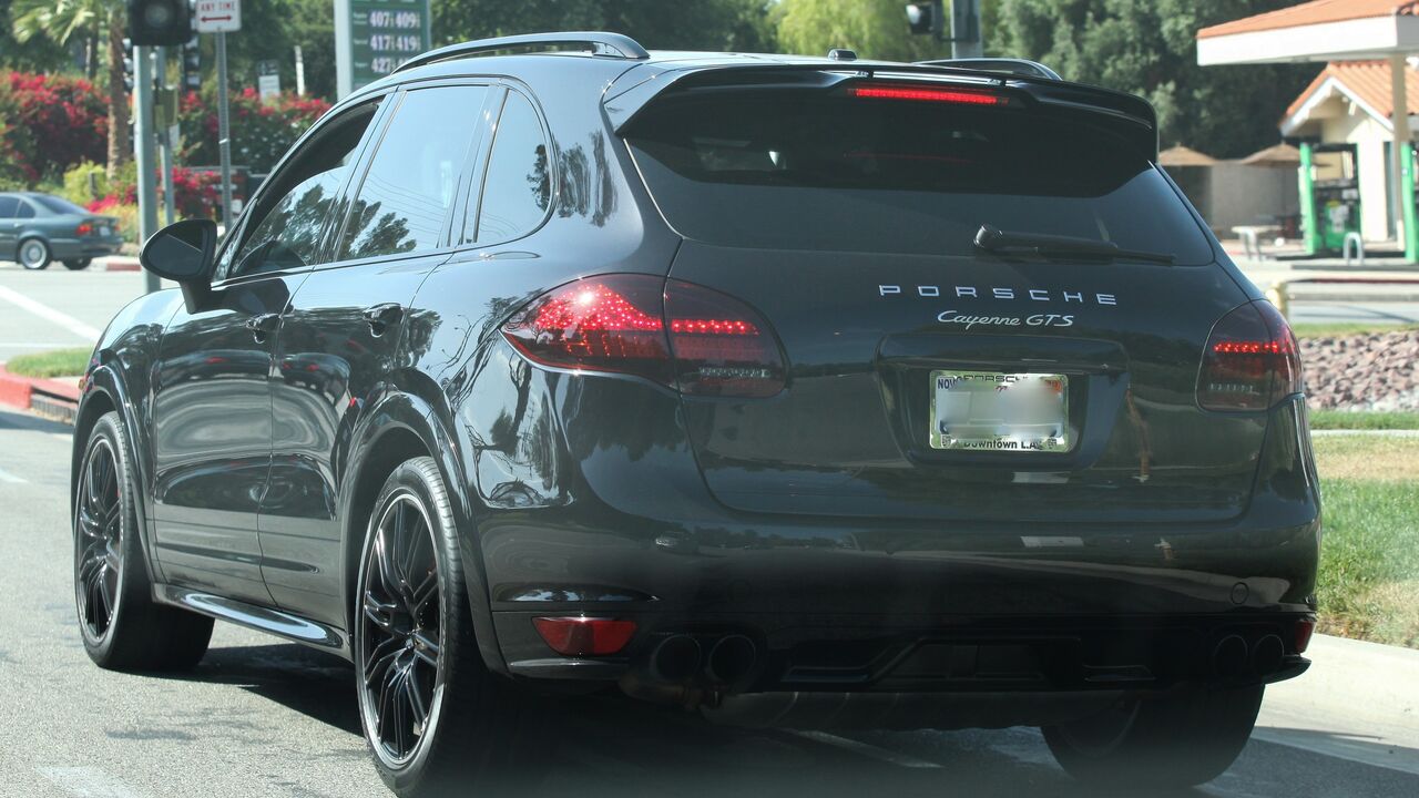 Porsche-Cayenne