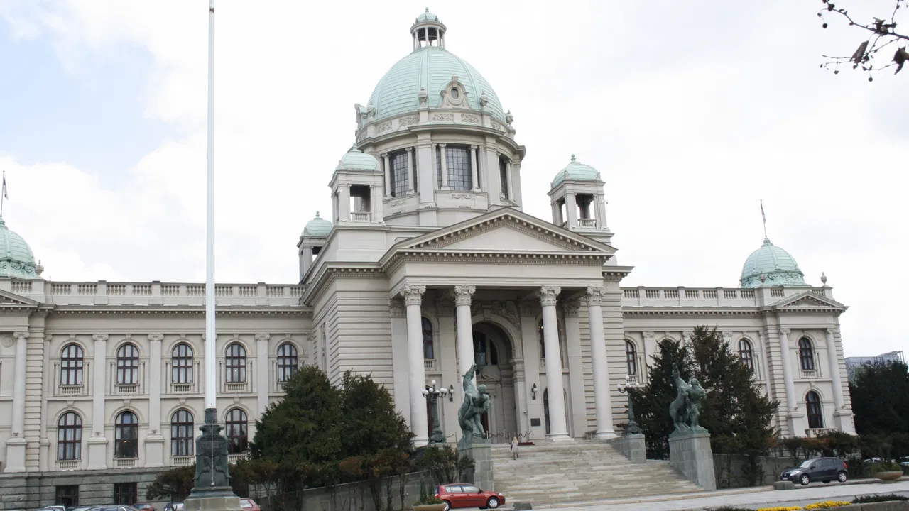 Poslanicima odobreno obavljanje drugih javnih funkcija