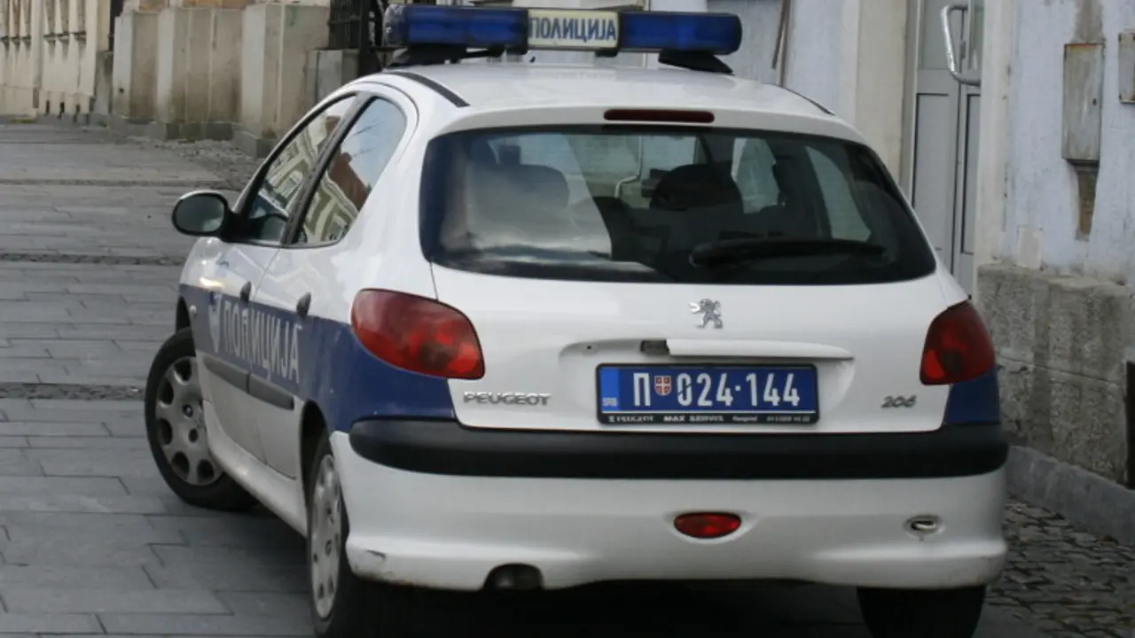 policijski automobil