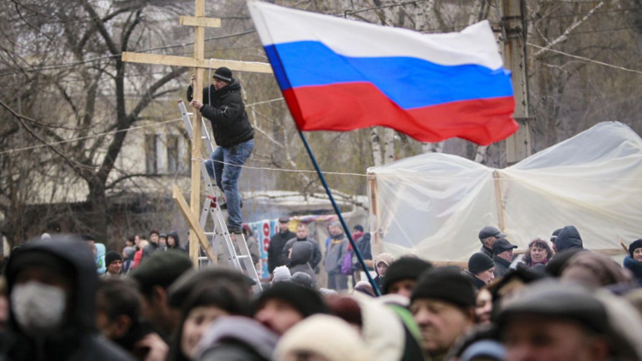 Ukrajina, demonstranti, zastava