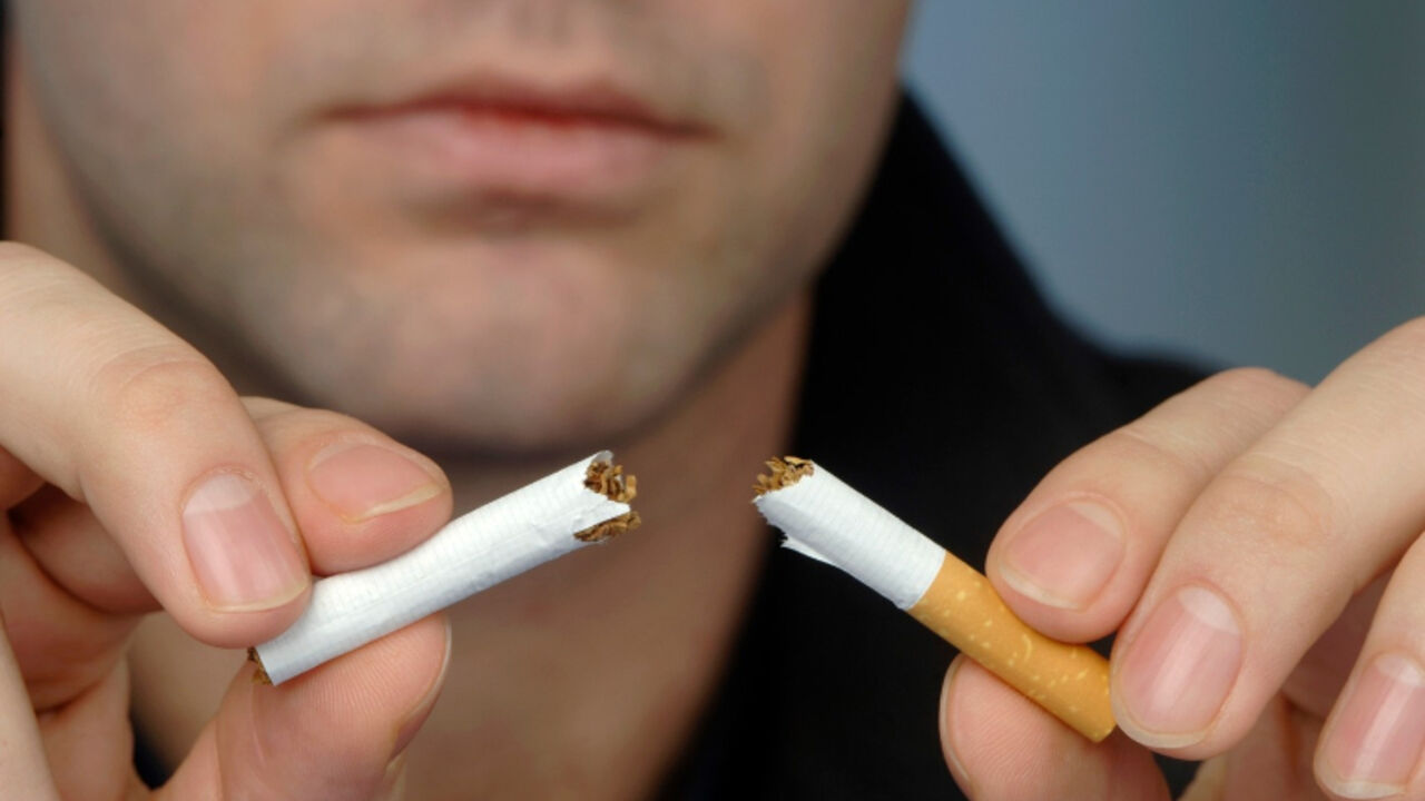 Čovek sa slomljenom cigarom