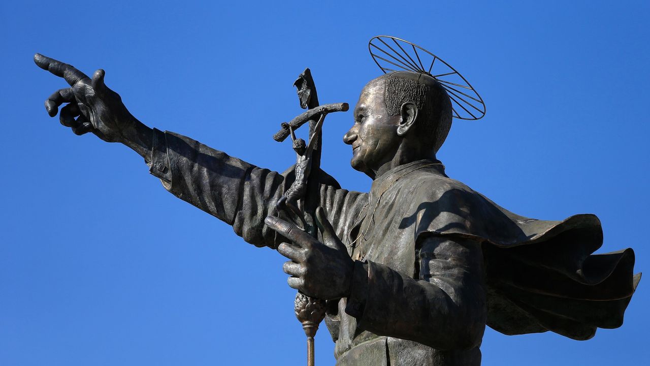 Spomenik Jovanu Pavlu II