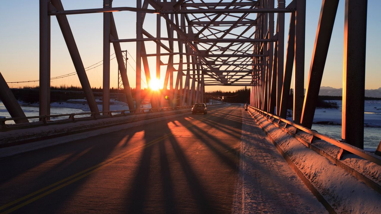 Aljaska, Tanana, most