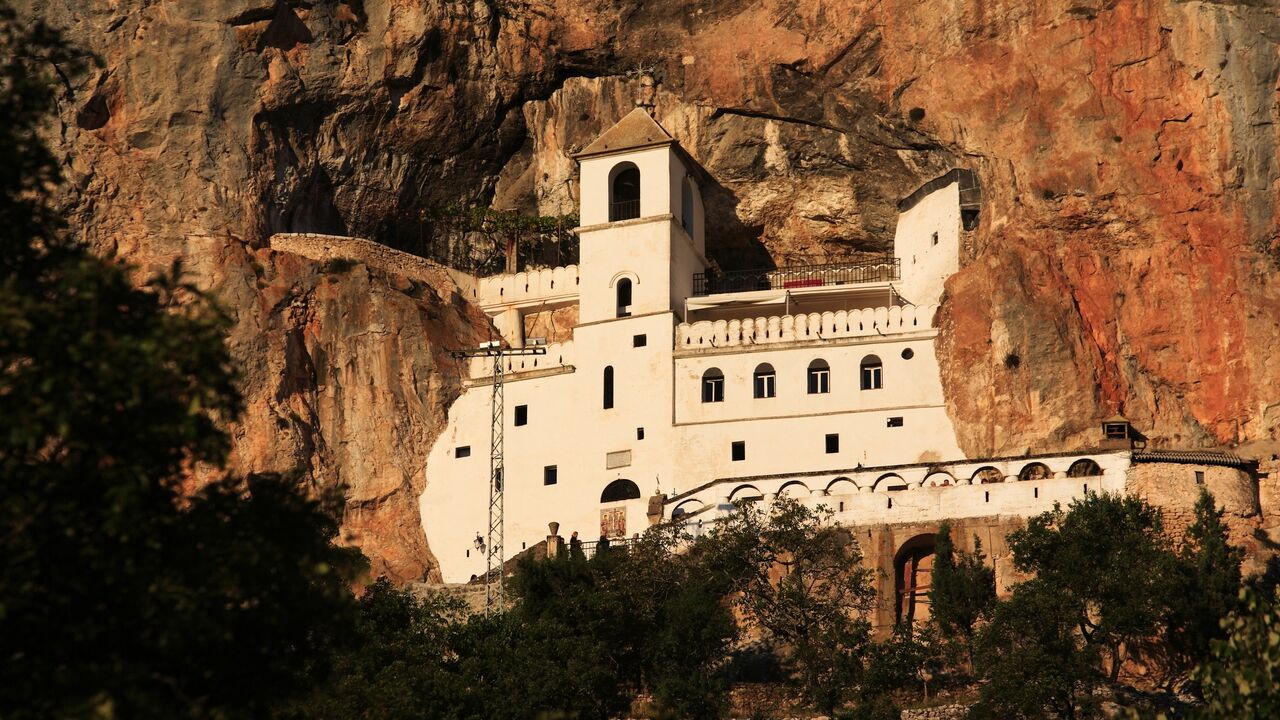 Manastir Ostrog
