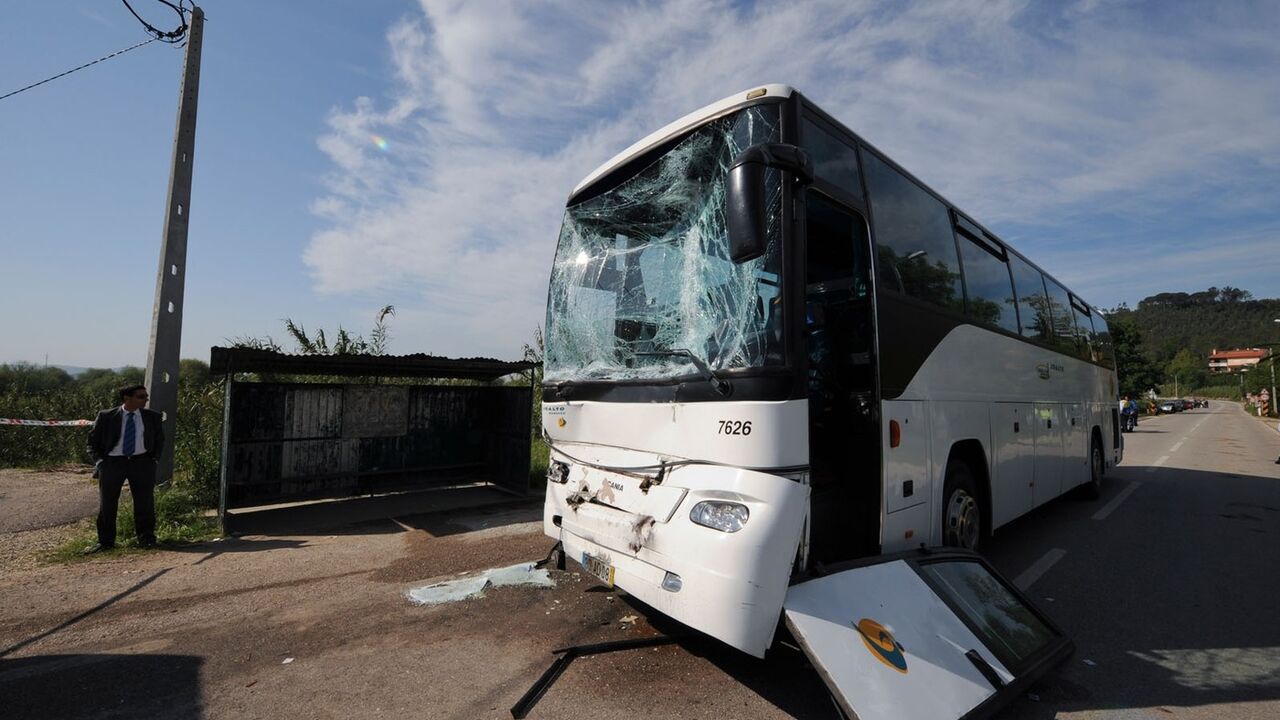 Autobuska nesreća