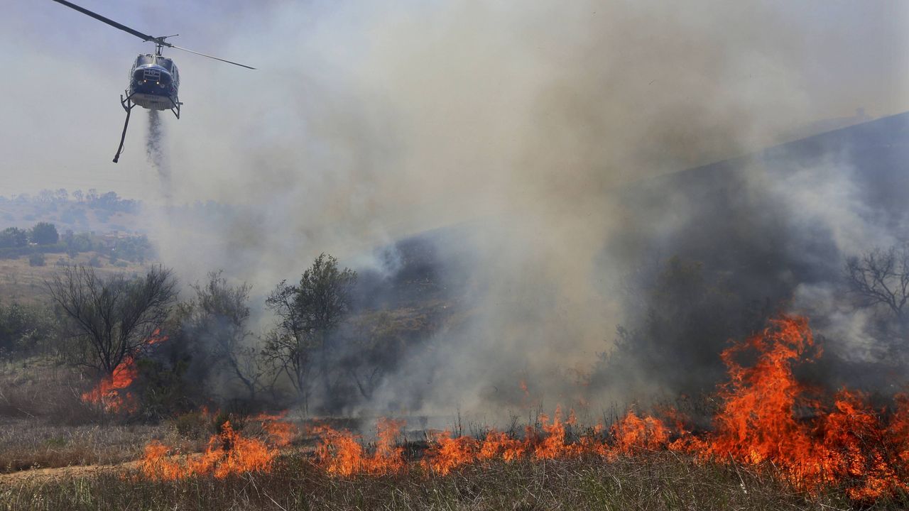 Helikopter gasi požar u san dijegu