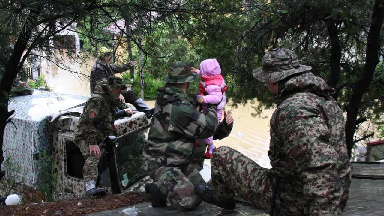 Vojska Srbije pomagala ugroženima