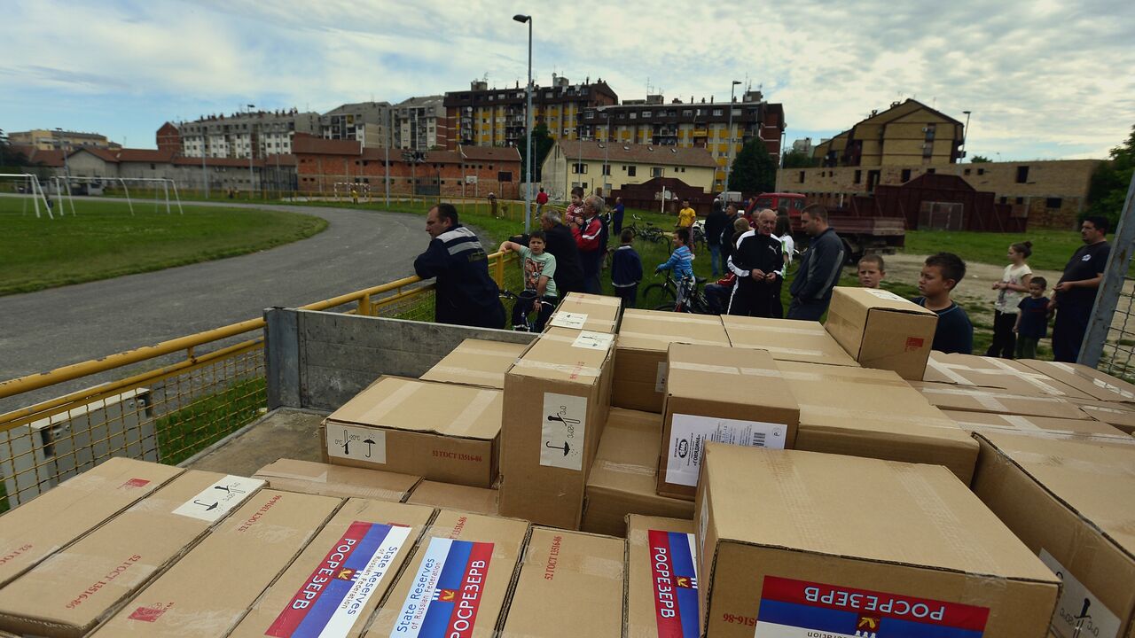 Situacija u Šapcu je popravlja. Stigao novi paket pomoći.