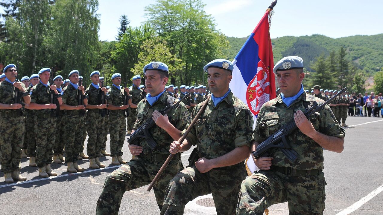 Vojska Srbije maršira