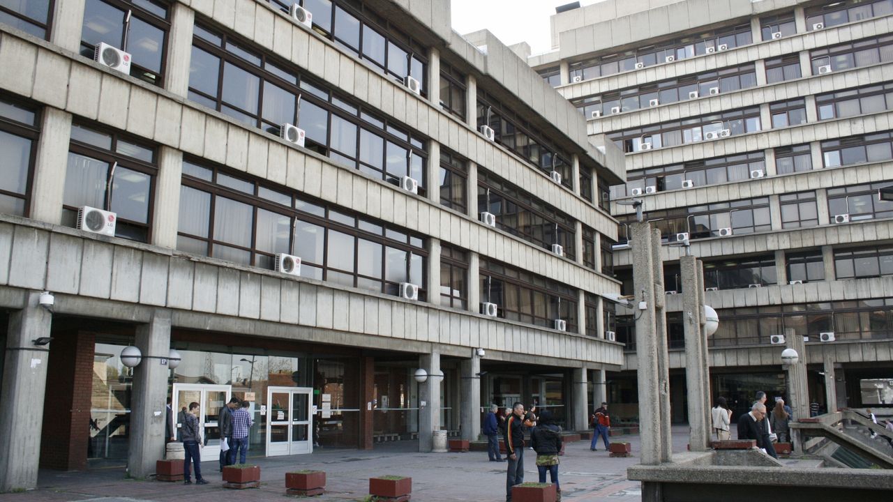 Pokrenuta tužba protiv Ivana Ivanovića