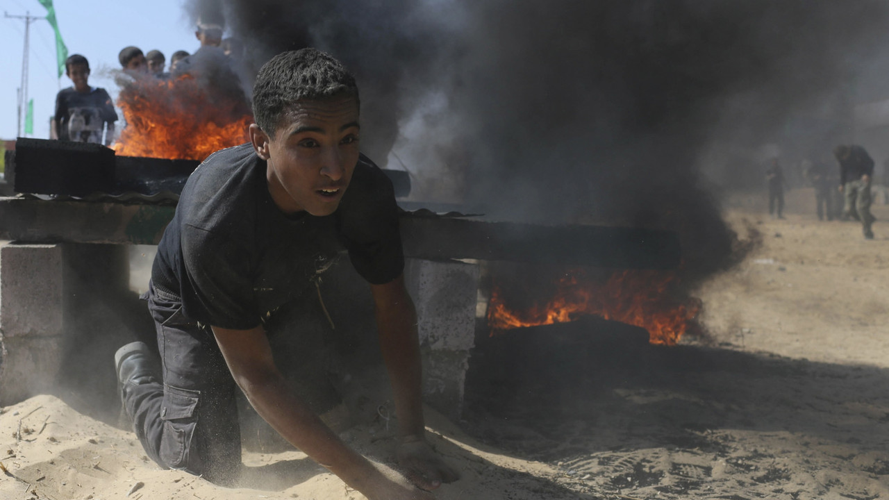 Mladi Palestinac u Gazi