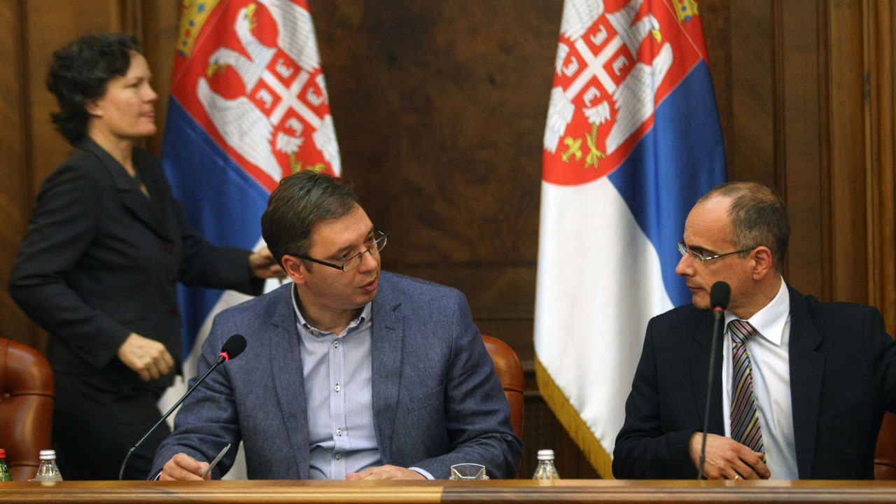 Vučić na sastanku sa 40 predstavnika opština