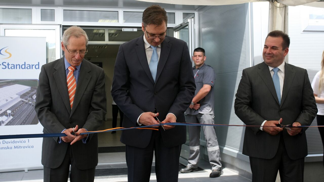 Vučić i Kirbi otvaraju fabriku