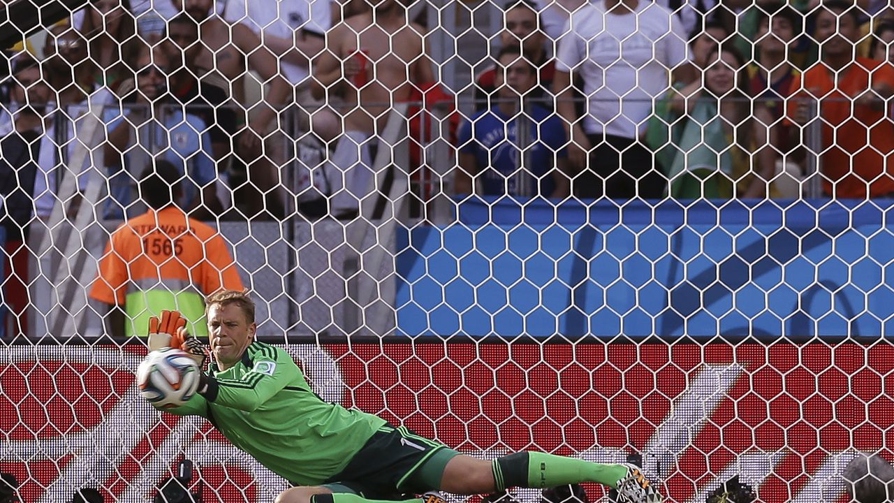 Manuel Nojer u meču protiv Gane na Svetskom prvenstvu u Brazilu