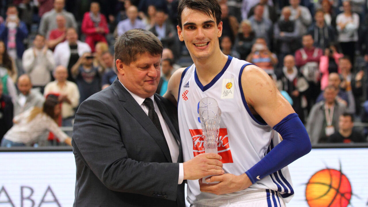 Dario Šarić, KK Cibona