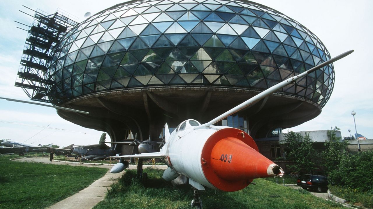 aerodrom Nikola Tesla