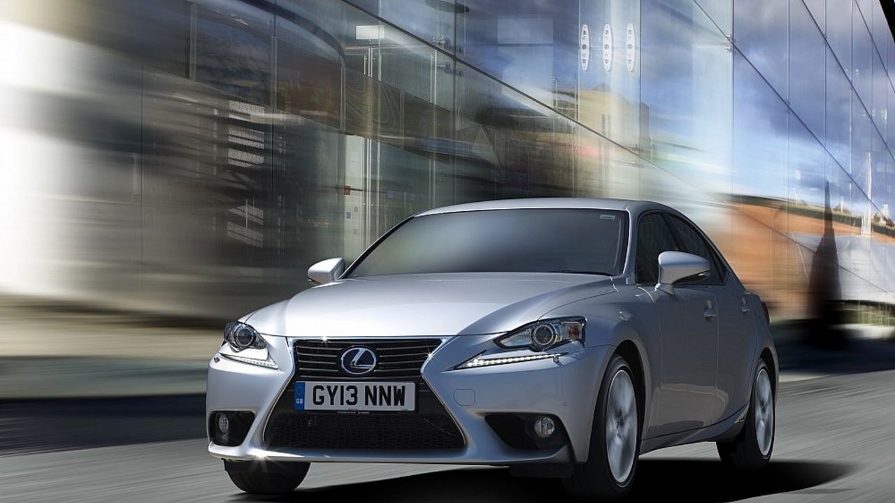 Lexus IS 300h