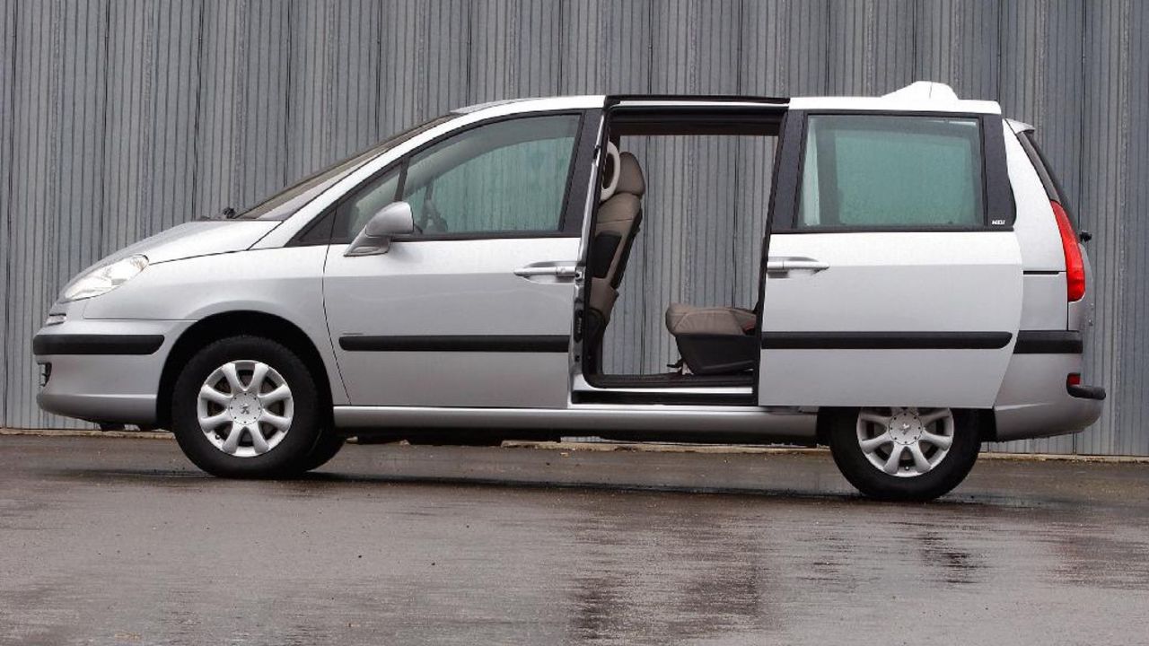 Peugeot 807
