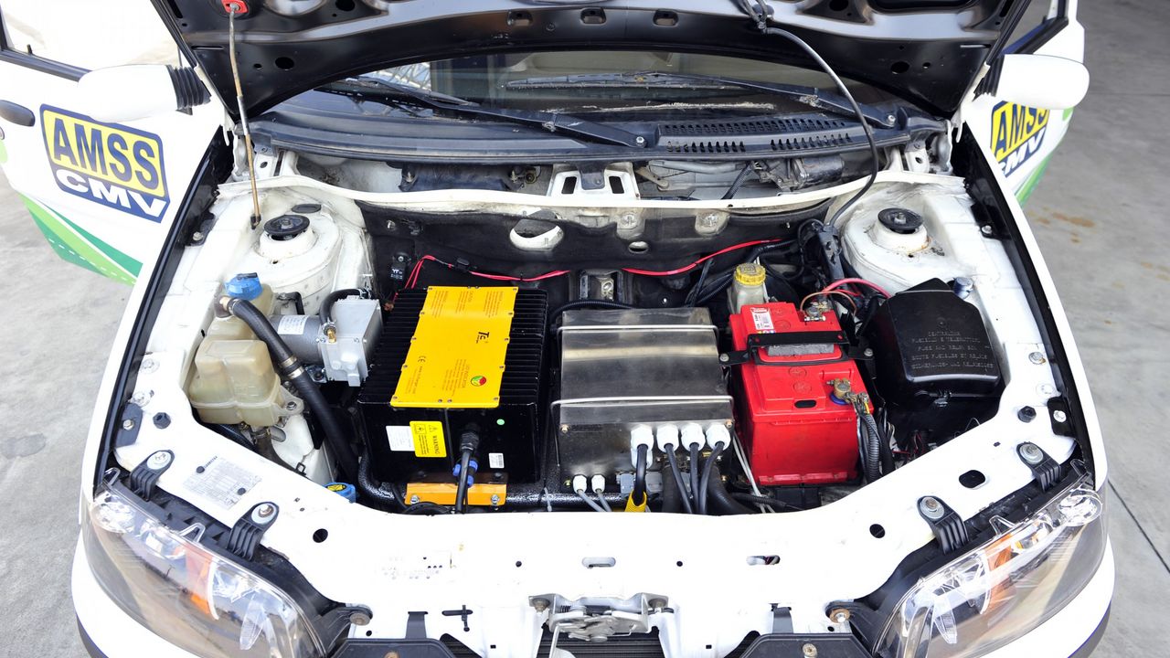 Prvi srpski električni automobil