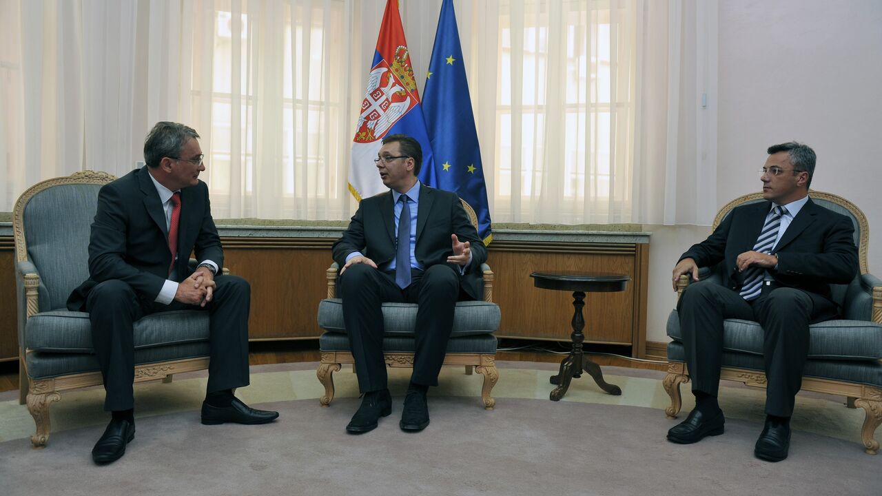 Aleksandar Vučić, Mladen Bosić i Ognjen Tadić na sastanku